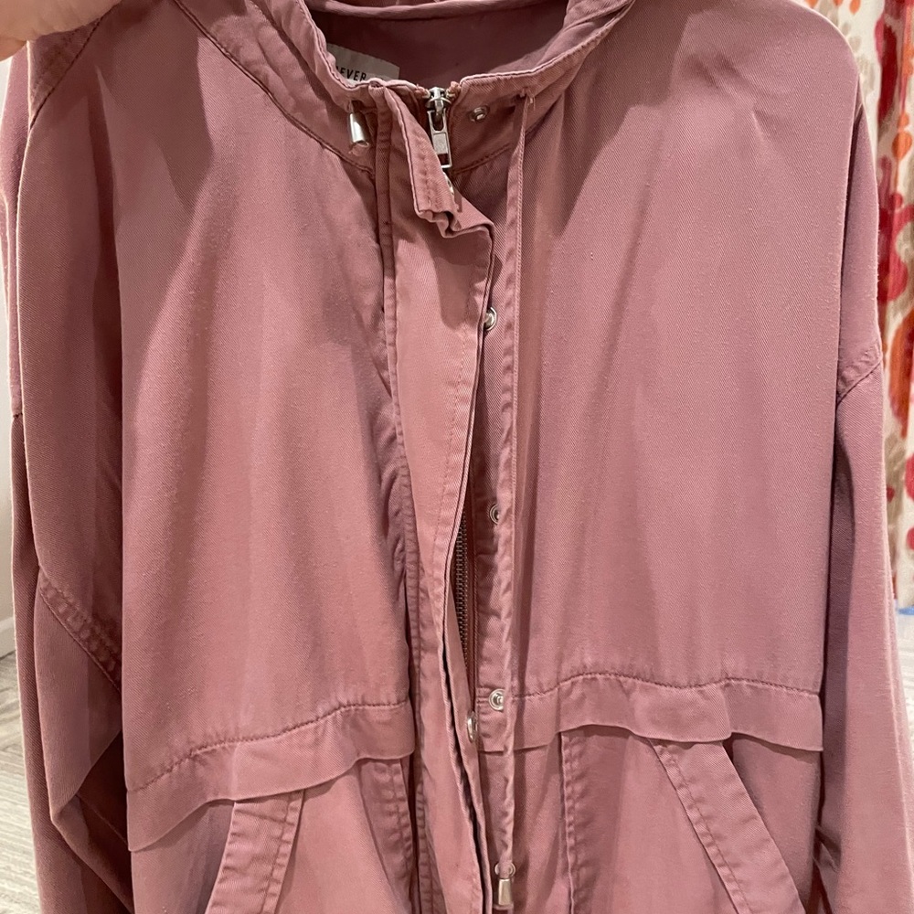 size m light pink forever 21 zip up